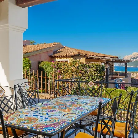 With Breathtaking View I Private Garden I Bbq * Porto San Paolo