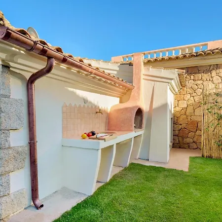 Villa With Breathtaking View I Private Garden I Bbq *