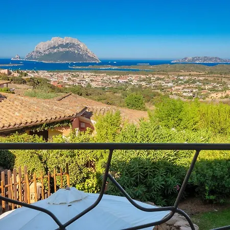 With Breathtaking View I Private Garden I Bbq *
