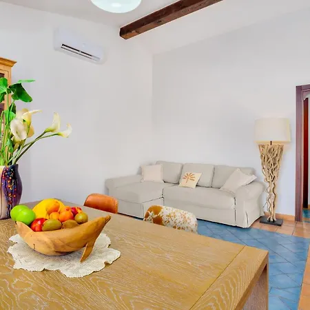 With Breathtaking View I Private Garden I Bbq Villa